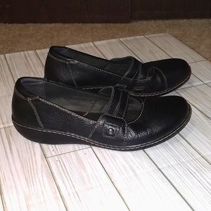 Clark's Black Leather Mary Janes